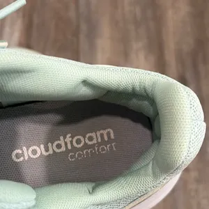 Adidas cloud foam running shoes- mint green size 10 thumbnail 9