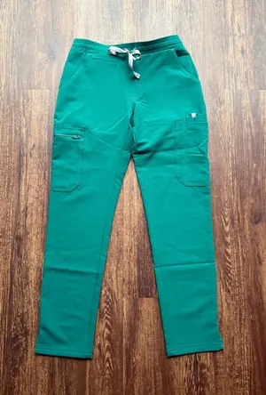 NWT FIGS Women’s Hunter Green Yola Skinny Scrub Pants - Size XXS Petite thumbnail 1