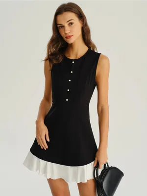Rihoas Sleeveless Black Dress with White Hem and Pearl Buttons thumbnail 3