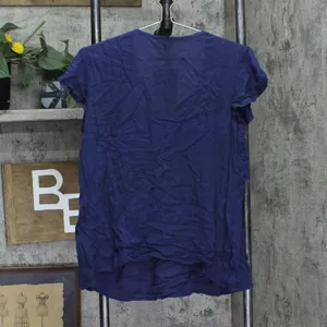 Eyeshadow Juniors Flutter-Sleeve High-Low Blouse Top Navy Blue M thumbnail 2