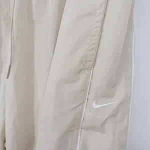 Nike Womens Sportswear Essential High Rise Track Pants Brown XL NWT thumbnail 6