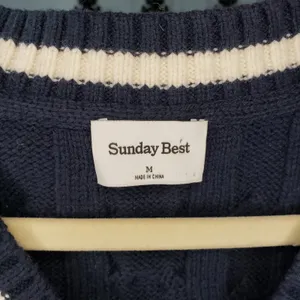 Sunday Best Winston Sweater Vest Womens M Navy Cable Knit Cropped Aritzia thumbnail 3