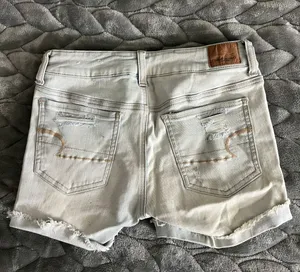 American Eagle Outfitters Midi Shorts thumbnail 2