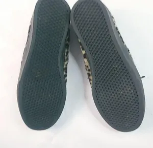 Vans 6.5 Furry Leopard Sneakers Shoes thumbnail 3