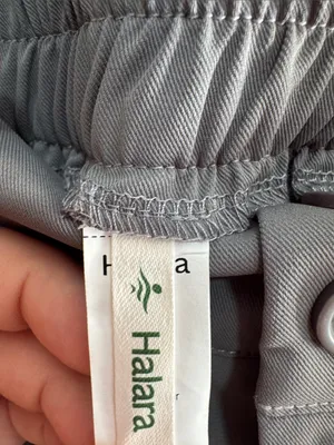 HALARA Taupe Wide-Leg Pleated Athletic Pants thumbnail 3
