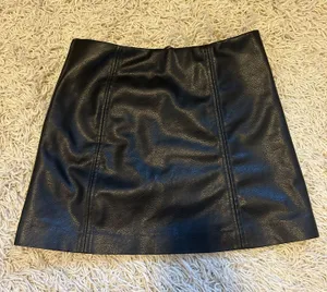 H&M Black Leather Skirt thumbnail 1
