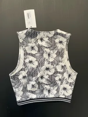 Hollister Top ( Small) thumbnail 3