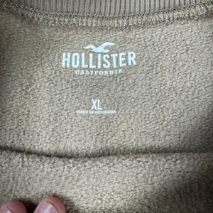Hollister Crewneck Sweatshirt Women's XL Beige thumbnail 3