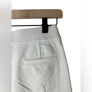 Ci Sono Women’s White Zip Pocket Cuffed Shorts‎ Size Small thumbnail 5