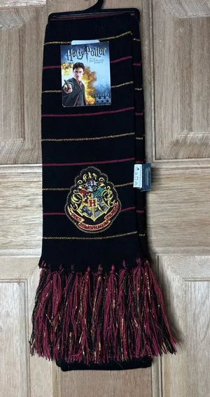 Harry Potter Gryffindor Scarf - Black with Red & Gold Stripes thumbnail 1