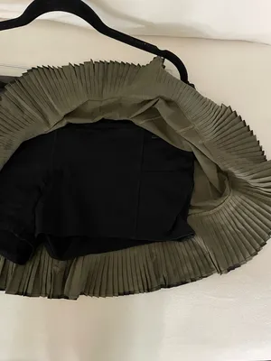 Lululemon City Sky Run By Skirt Black Camo Pleated skirt Size 12 thumbnail 8