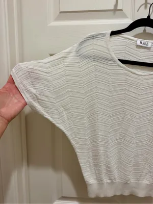 Tre Boutique White Chevron Dolman Sleeve Ribbed Hem Crewneck Sweater Size Small thumbnail 3