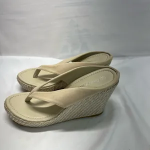 CRYSTAL QUEEN NEW BEIGE WEDGE SANDAL W/WOVEN TRIM SZ‎ 7.5-8 3.5” Wedge heel thumbnail 3