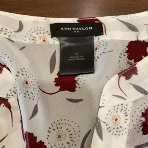 Ann Taylor White Red Floral Top thumbnail 3