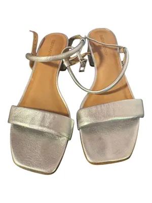 Bernardo Josei Metallic Silver Leather Low Heel Sandals Size 10 thumbnail 4
