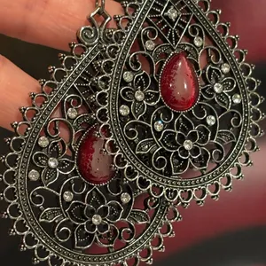 Paparazzi Eden Glow Red Cat's Eye Silver Filigree Teardrop Earrings thumbnail 13