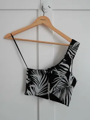 Zara Black & White One-Shoulder Palm-Print Crop Top thumbnail 2