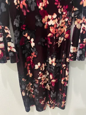 Calvin Klein Velvet Floral Dress Size 4 thumbnail 7