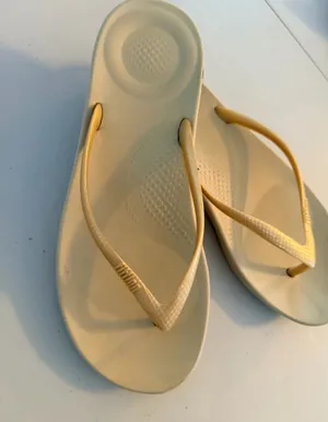 FitFlop | Iqushion Ergonomic Flip-Flops Sandals thumbnail 12