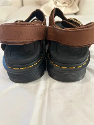 DR. MARTENS Zebzag Leather Sandal, Brown, Size 9, NWOT DISPLAY PAIR thumbnail 9
