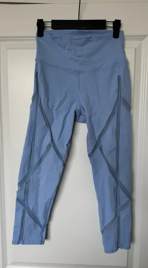 Vintage Alo Leggings thumbnail 1