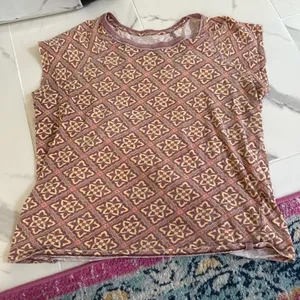 Free people tee thumbnail 1