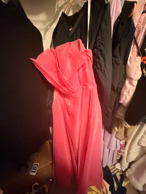 Lulus prom dress  thumbnail 2