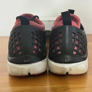 Nike Air Rejuven8 Womens 7.5 Black Pink Cage Mesh Sneakers‎ 318921-601 thumbnail 6