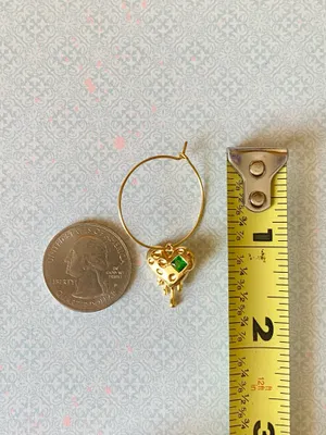 Handmade fully gold tone stainless green glass crystal heart chic vintage retro style hoop earrings💚👼 thumbnail 5