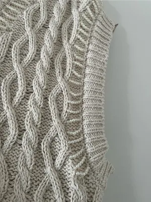 Zara Cream Cable Knit Sweater Vest Large Pearl Detail Preppy Quiet Luxury thumbnail 4
