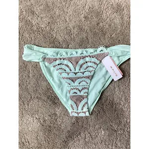 New. Pilyq azura lace fanned full bikini bottom. Small thumbnail 4