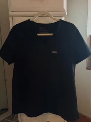 Women’s FIGS Scrub Top Catarina Black thumbnail 1
