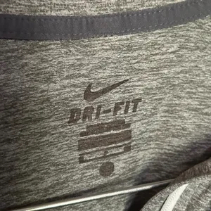 Nike Dri-Fit Athletic Athleisure Gym Running Half Zip Pullover Gray Size Small thumbnail 2