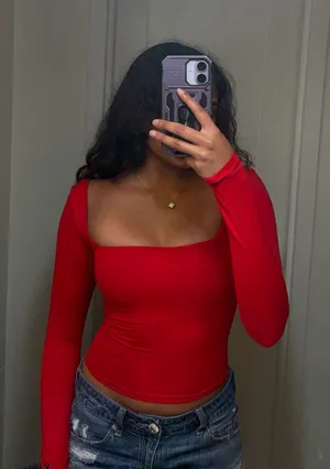 Buttery Smooth Red berksha long sleeve thumbnail 1