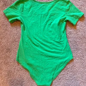 Natural Uniforms Green Short Sleeve Scoop Neck Bodysuit Luxe Stretch M thumbnail 6