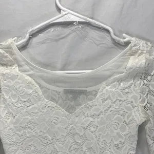 Charlotte Russe 3/4 Sleeve Lace White Crop Top Size XS NWT thumbnail 4