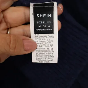 SHEIN Navy Blue Cable Knit Cropped Cardigan V-Neck Button Front Sweater Size M thumbnail 2