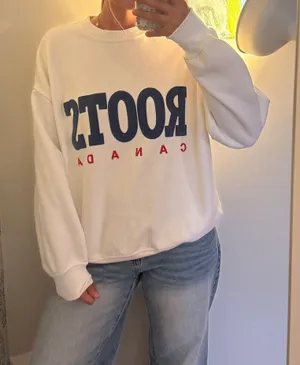 Roots Canada Sweatshirt Crewneck thumbnail 1
