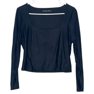 Abercrombie and Fitch square neck long sleeve stretchy fitted top thumbnail 3