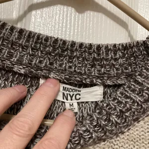 *Madden NYC Colorblock Knit Cropped Long Sleeve Sweater thumbnail 4