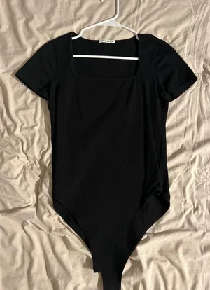 Black short sleeve bodysuit Size M thumbnail 1