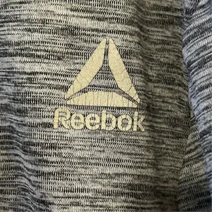 Reebok Women's‎ Gray Long Sleeve T-Shirt Size L Casual Fall Top thumbnail 6