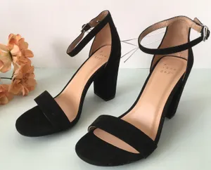 Black Heels, Size 6 1/2 thumbnail 2