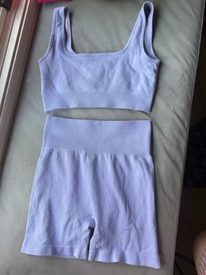 Seamless Lavender sports bra & High-Waist Shorts Set thumbnail 2