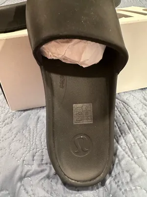Lululemon Slides Restfeel Black Women’s 9 thumbnail 2