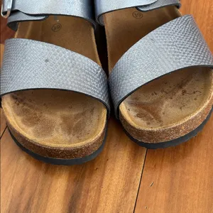 Leather sandals thumbnail 9