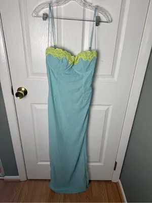 House of CB Aiza Ocean Blue Contrast Lace Maxi Dress L thumbnail 2