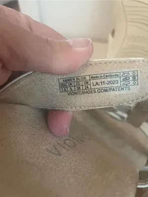 Vionic Comfort Slide Sandals in Off-White 7.5 thumbnail 5