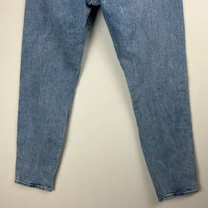 Levi’s Wedgie Straight Leg Jeans Sz 28 Light Wash Button Fly thumbnail 15