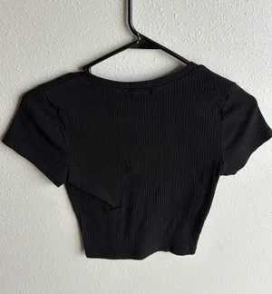 Black cropped tee thumbnail 2